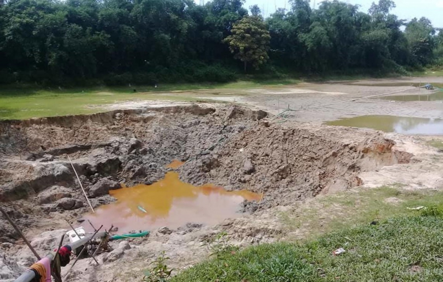 Ανεξέλεγκτη καταστροφή του περιβάλλοντος από τα λατομεία άμμου στο Μπαγκλαντές