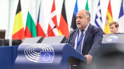 Τσιόδρας προς Κομισιόν: Πίεση για λύσεις στη λειψυδρία των νησιών