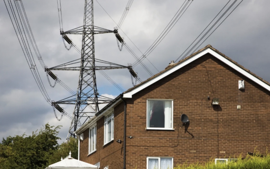 Ην.Βασίλειο: Κίνητρα στα νοικοκυριά για την αποδοχή  των νέων πυλώνων ηλεκτρικής ενέργειας    