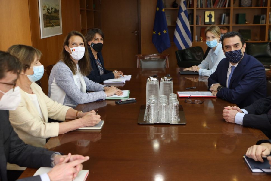 Σκρέκας: Το φθινόπωρο το θεσμικό πλαίσιο για τα Υπεράκτια - Το σχέδιο του ΑΔΜΗΕ για τις διασυνδέσεις