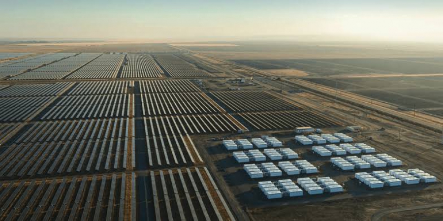 Tesla - ContourGlobal: Συμφωνία για 1 TWh από έργο που συνδυάζει ηλιακή ενέργεια και μπαταρίες