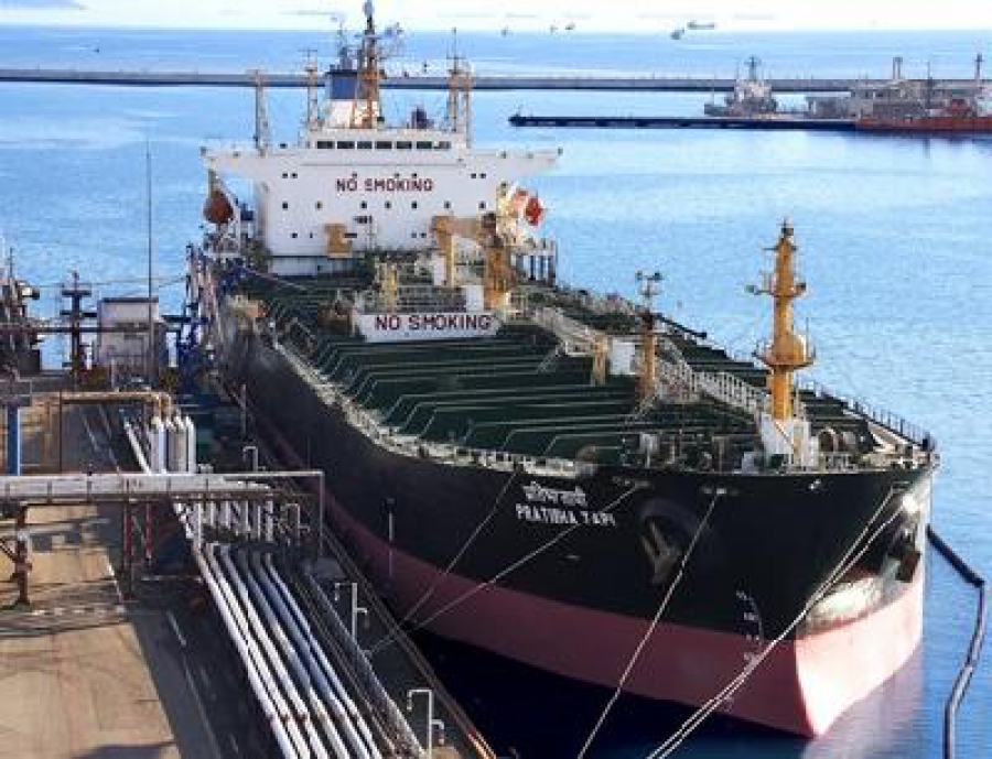 Ρωσία: Στα 66,9 δολ. ανά τόνο μειώνεται τον Μάρτιο ο εξαγωγικός φόρος για το αργό