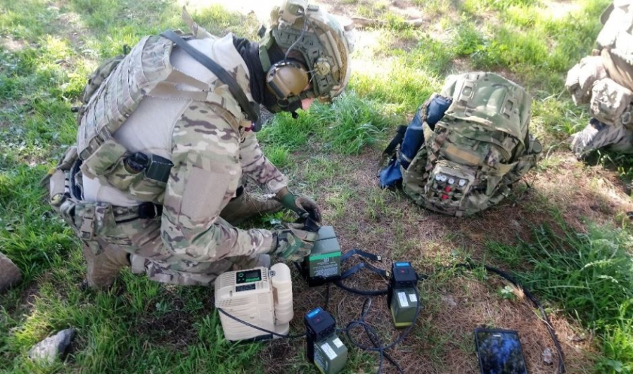 Advent Technologies: Eπιτυχή παράδοση φορητών κυψελών καυσίμου στον Ελληνικό Στρατό