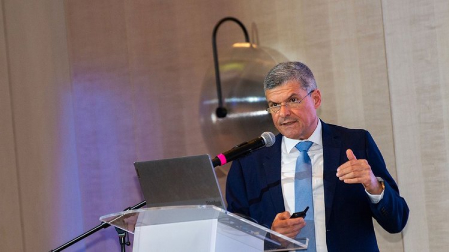 Παπαναστασίου: Η ευρωπαϊκή έρευνα για το καλώδιο γίνεται για την περίοδο που φορέας υλοποίησης ήταν ο Euroasia