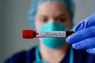 Καλπάζει ο κορωνοϊός αλλά τα βλέμματα στραμμένα στην Οξφόρδη για το εμβόλιο – Πάνω από 606 χιλ. οι νεκροί, στα 14,6 εκατ. τα κρούσματα
