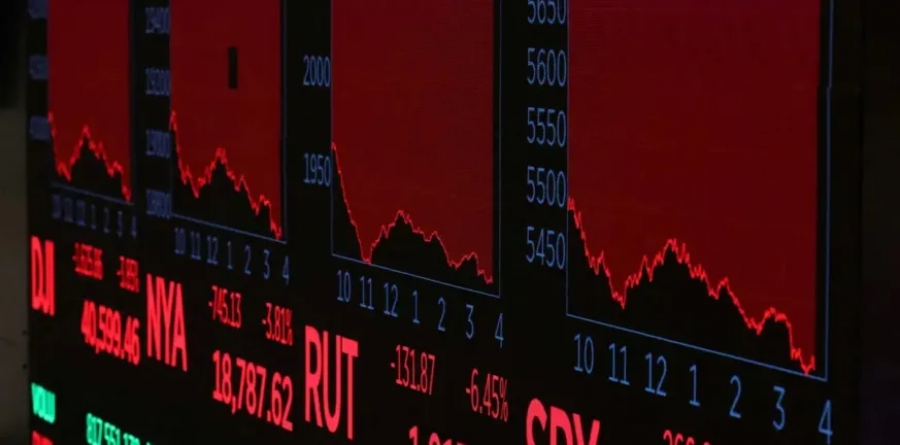 ΧΑ: Πτώση 0,57% στις 1.986 - Metlen 42,22e (-1,81%), ΜΟΗ 26,74e (+1,83%), ΑΚΤΟR 8,54 (+1,67%), ΕΛΠΕ 7,9 (+0,89%)