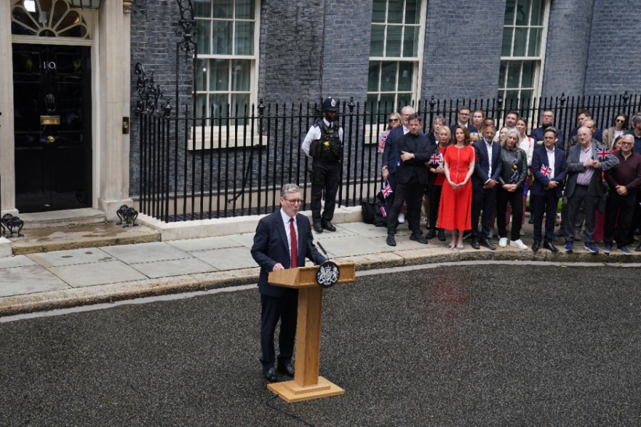 Κενό μένει το νο10 της Downing Street- Ανακοίνωσε ο Starmer την παραίτηση του