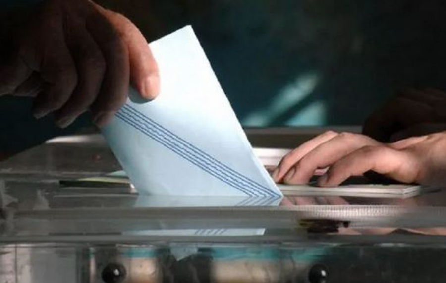 Opinion Poll: Πρωτιά με διαφορά 20 μον. για τη ΝΔ στο 33,9%, ΠΑΣΟΚ στο 13,9%, τρίτος ο ΣΥΡΙΖΑ με 11,9%