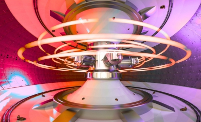 Η Κίνα επιτυγχάνει πυκνότητα πλάσματος που δεν είχε επιτευχθεί ποτέ πριν σε αντιδραστήρα σύντηξης (earth.com)