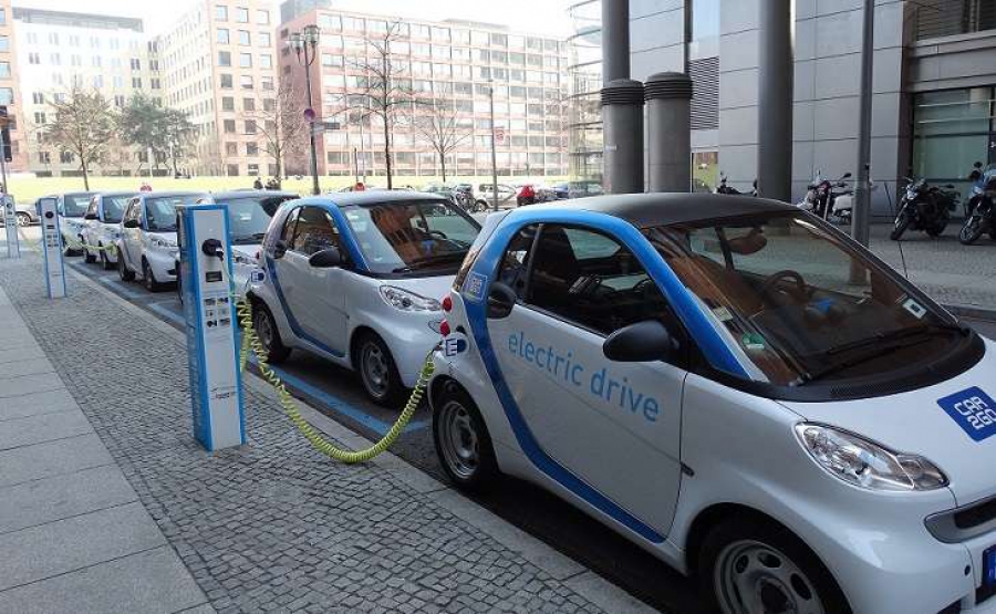 Το φιλόδοξο σχέδιο των VW και Bosch στην ηλεκτροκίνηση και τις μπαταρίες - «Στόχος η αυτάρκεια της Ευρώπης»