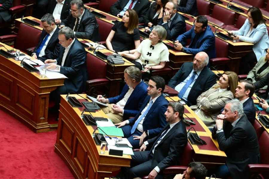 ΠΑΣΟΚ: Γιατί δε ανησυχούν ενόψει Συνεδρίου - Κοινή πρόταση νόμου για τον πρωτογενή τομέα με ΣΥΡΙΖΑ και Νέα Αριστερά