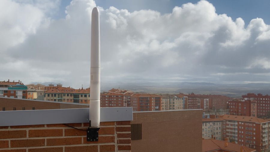 Ξεχάστε τις ανεμογεννήτριες - H Vortex Blades δημιούργησε τον περιστρεφόμενο κύλινδρο