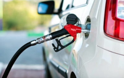 Γιατί οι Αμερικάνοι οδηγοί προτιμούν την αμόλυβδη βενζίνη premium - Η εξήγηση του «λάθους»
