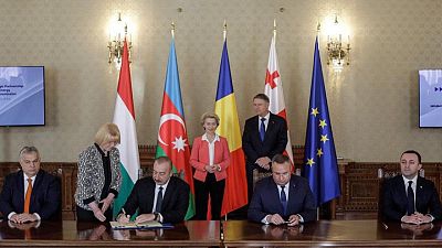 Συμφωνία τεσσάρων χωρών για να φέρουν την πράσινη αζερική ενέργεια στην Ευρώπη