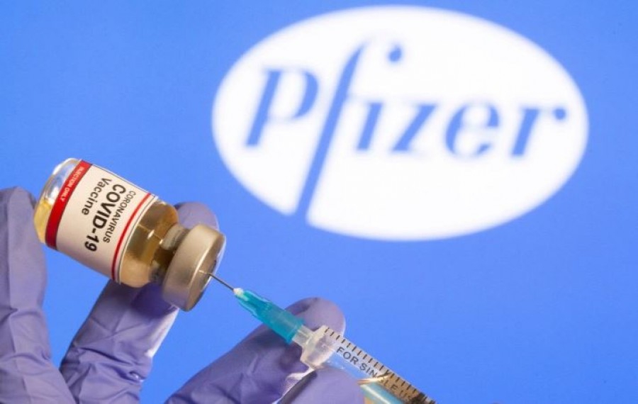 Telegraph: Το εμβόλιο της Pfizer για τον Covid θα λάβει το πράσινο φως της Βρετανίας πριν από το τέλος Νοεμβρίου