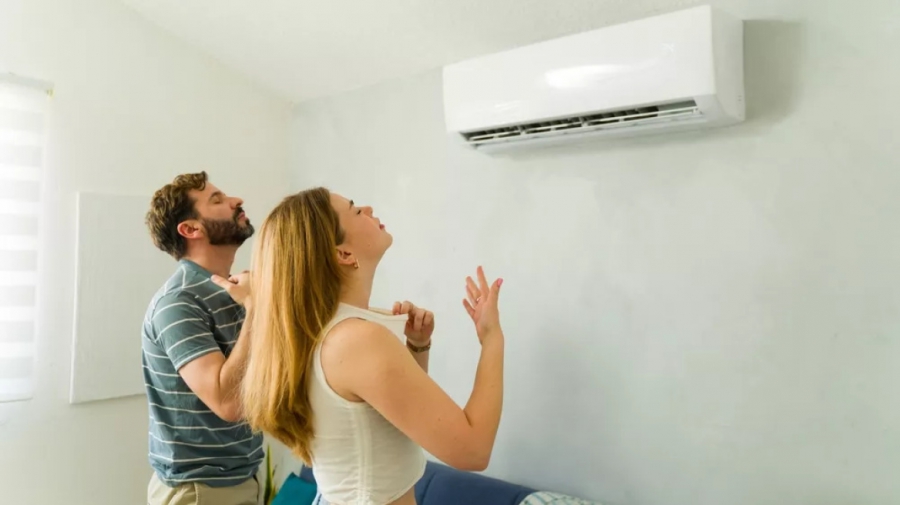 Οι Ευρωπαίοι αλλάζουν τον τρόπο που βλέπουν τον κλιματισμό- Η Ελλάδα στην κορυφή της χρήσης κλιματιστικών (CNBC)