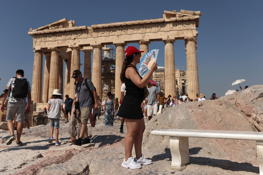 Νέος καύσωνας προ των πυλών: Στο κόκκινο ο υδράργυρος ως την Τετάρτη (26/8)