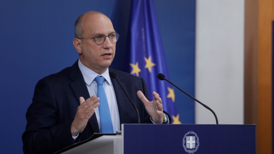 Οικονόμου: Απλοποίηση της αδειοδοτικής διαδικασίας έργων ΑΠΕ