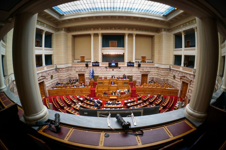 Στη Βουλή το νομοσχέδιο για την εφαρμογή του AI Act στην Ελλάδα
