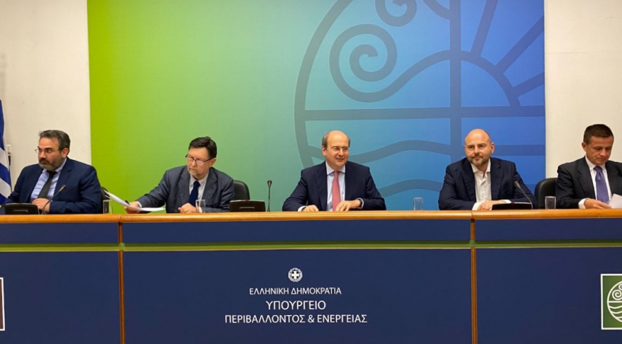 Κ. Χατζηδάκης: Στο Μάτι θα μπει μια τάξη - Ό,τι είπαμε το κάναμε