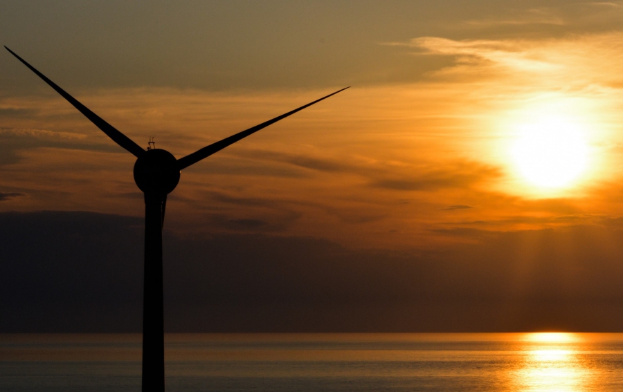 Σε ποιο βαλκανικό κράτος είναι οικονομικά μη βιώσιμα τα πιο πολλά μεγάλης κλίμακας ηλιακά και αιολικά έργα