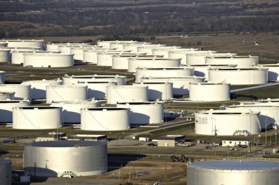 EIA: Αυξήθηκαν τα αποθέματα αργού και βενζίνης στις ΗΠΑ