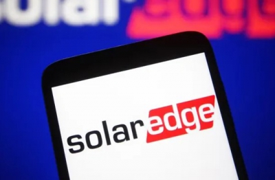 Συνεχίζονται οι υποβαθμίσεις ΑΠΕ με θύμα την SolarEdge