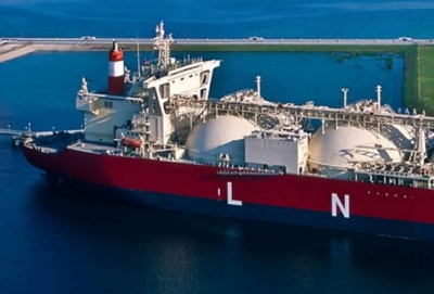 Μείωση των διεθνών τιμών του LNG κατά 30% από τις αρχές του 2020