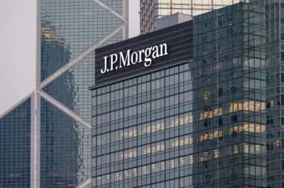 JP Morgan: Έρχεται επενδυτική βαθμίδα από S&P και Fitch