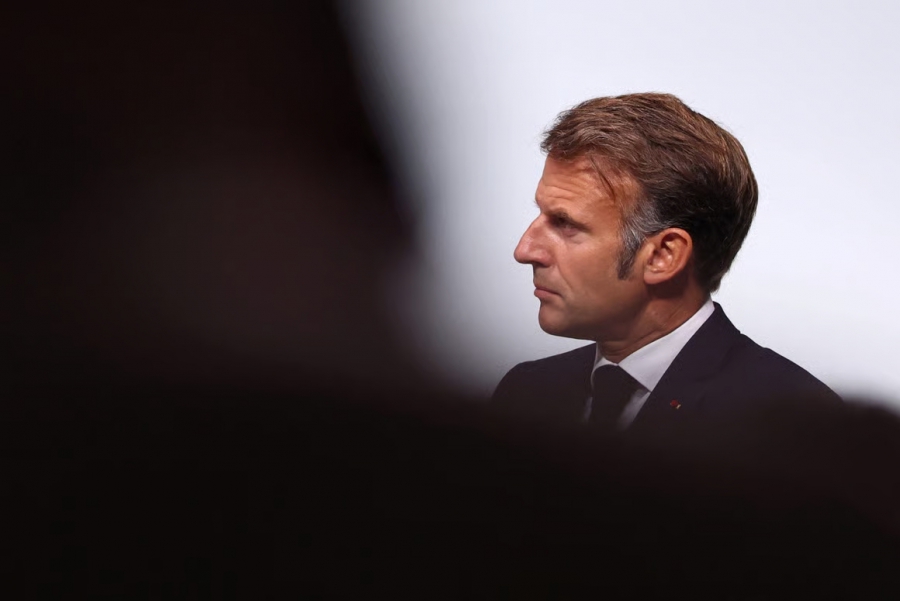 Politico: Η κατάρρευση του Macron πλήττει το ευρωπαϊκό οικοδόμημα