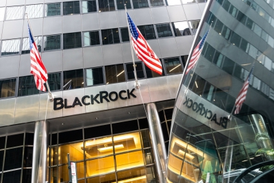Η BlackRock εξετάζει την πώληση μεριδίου της σε αγωγούς φυσικού αερίου της Saudi Aramco (Bloomberg)