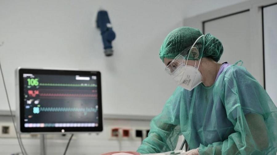 Κορωνοϊός: 22.107 νέα κρούσματα, 42 θάνατοι, 344 διασωληνωμένοι