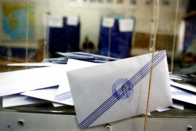 Εκλογές: Μεγάλο «στοίχημα» για τα κόμματα οι αναποφάσιστοι