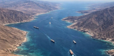 Συνεχίζεται η αβεβαιότητα για τους ναυτικούς στα Στενά του Ορμούζ