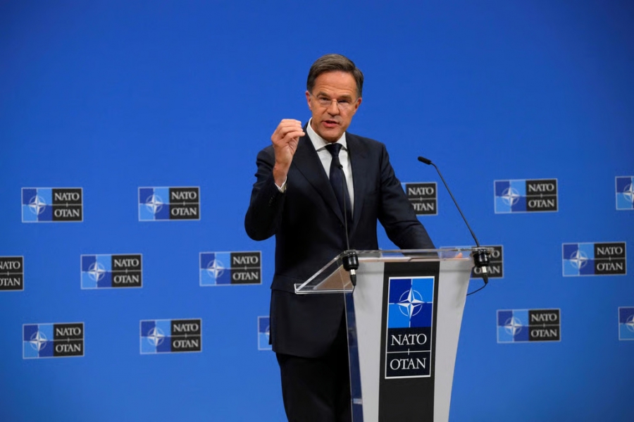 Rutte: Μη βιώσιμη η κατάρριψη ρωσικών drones με τα ακριβά πυραυλικά μας συστήματα (Bloomberg)