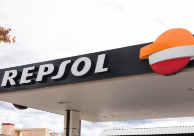 Repsol: «Πληγή» για τη ενεργειακή βιομηχανία ο έκτακτος φόρος - Στον αέρα η πράσινη μετάβαση
