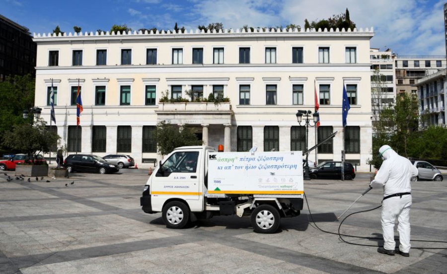 ΕΛΠΕ: Δωρεάν καύσιμα ΕΚΟ στον Δήμο Αθηναίων για τον στόλο απολυμάνσεων