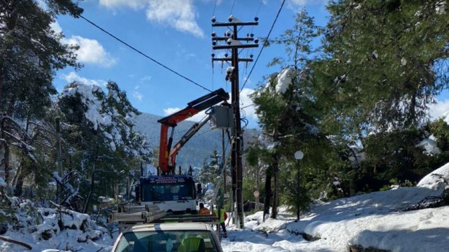 ΔΕΔΔΗΕ: Προβλήματα ηλεκτροδότησης σε 7.000 εναπομείναντα νοικοκυριά