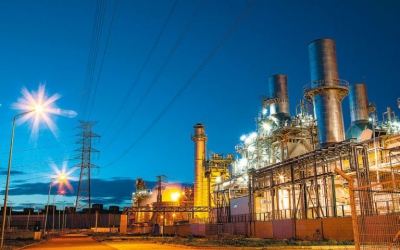 Το ενεργειακό κόστος απειλεί τη βιομηχανία - Τι θα γίνει με τα διμερή συμβόλαια