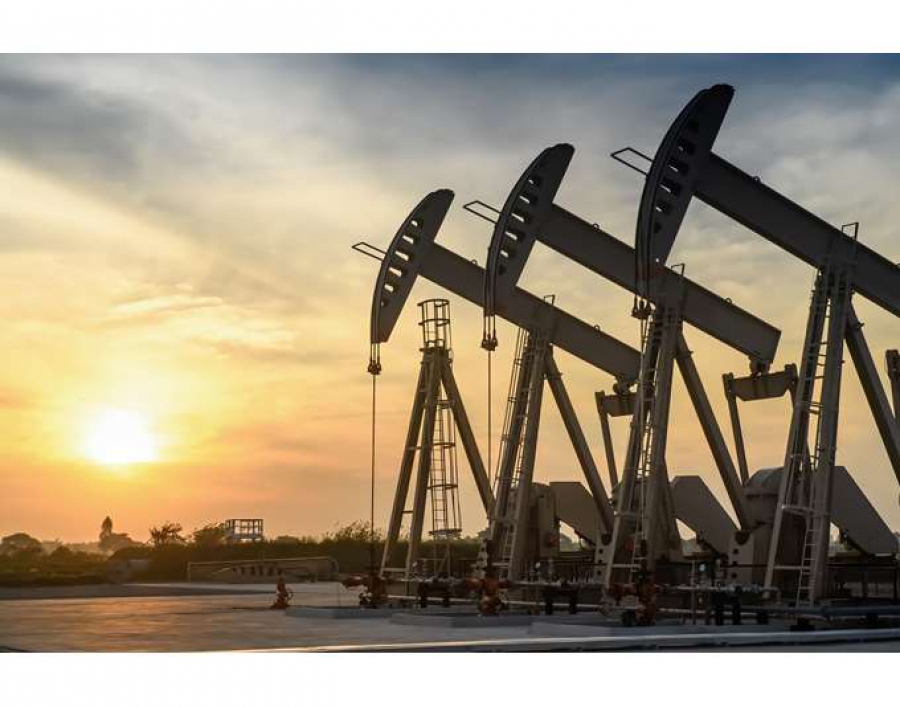 Τα αποθέματα αργού πετρελαίου της Κίνας αυξήθηκαν τον Μάρτιο, αντιστρέφοντας την προηγούμενη πτώση (Reuters)