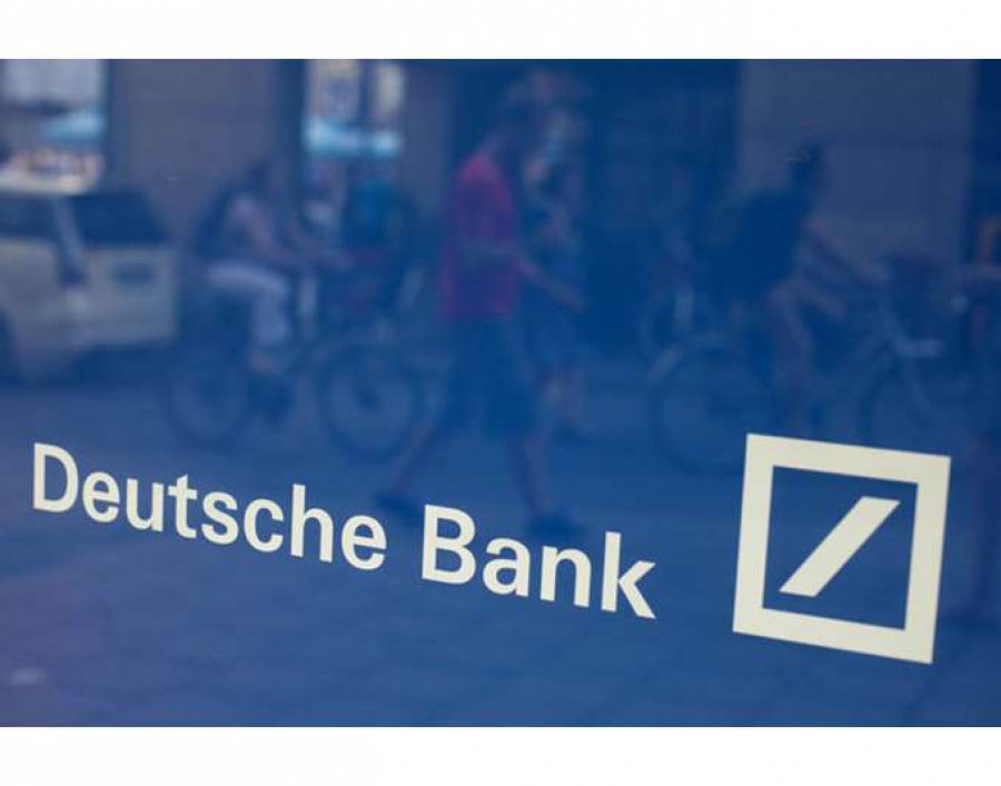 Κλυδωνίζεται και η Deutsche Bank – Sell off στα ομόλογα AT1, στα ύψη τα CDS, εκτάκτως επαναγοράζει δολαριακό ομόλογο