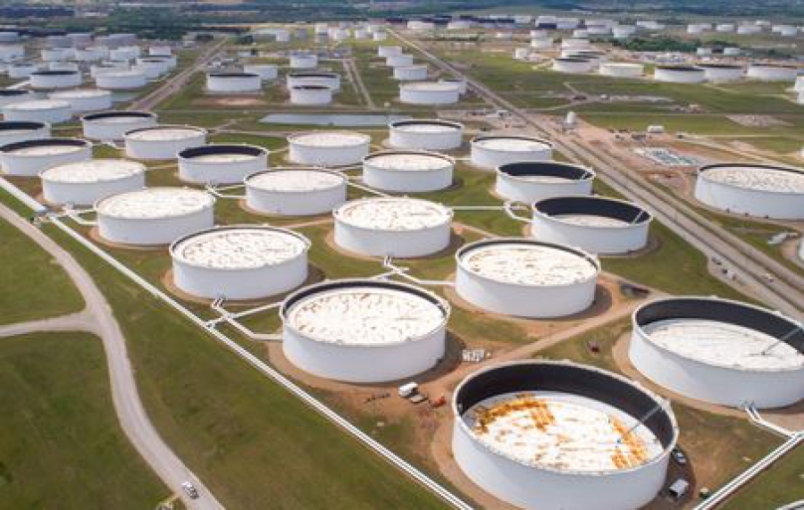 EIA: Σε χαμηλό διετίας τα αποθέματα πετρελαίου στις ΗΠΑ - Άνοδος πάνω από 3% για το αργό στα 80 δολ