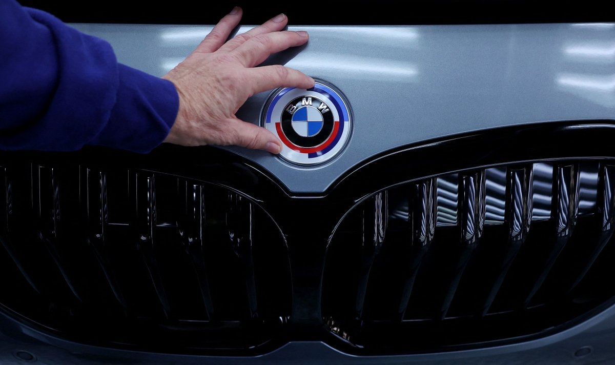 Δυσκολίες και για την BMW: Πρόγραμμα εθελούσιας εξόδου με αποζημιώσεις-μαμούθ