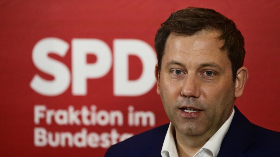 Klingbeil (Γερμανός ΥΠΟΙΚ): Οι G7 συνεχίζουν να στηρίζουν το Κίεβο – Αποστολή τεθωρακισμένων στη Λιθουανία