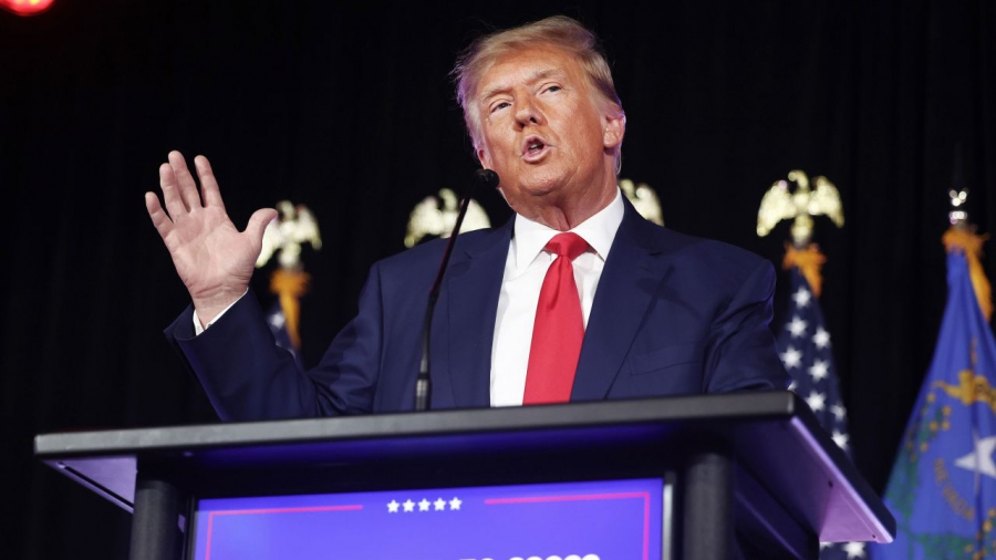 Ο Trump απειλεί με «τεράστιες» συνέπειες τις χώρες που βοηθούν το Ιράν