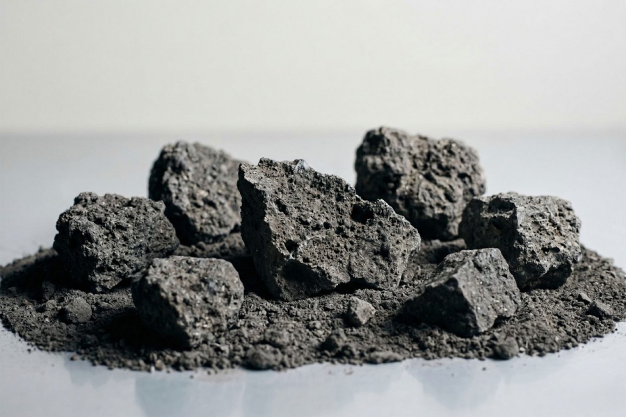 Επιστήμονες άνοιξαν σεληνιακούς βράχους που ήταν κλειδωμένοι από το 1972 (scitechdaily.com)