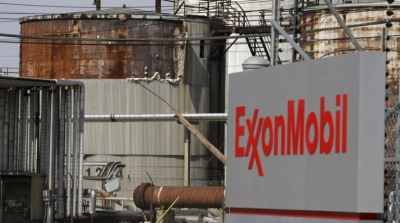 FT: Η ExxonMobil προειδοποιεί την ΕΕ ότι θα στραφεί αλλού για πράσινες επενδύσεις