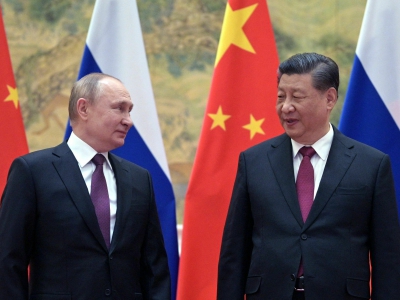 Δέσμευση Κίνας και Ρωσίας για στενότερους δεσμούς τους και καταδίκη των ΗΠΑ