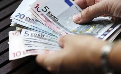 Ποιες κρατικές πληρωμές έρχονται εν όψει Χριστουγέννων;