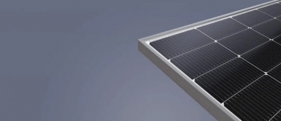H πρώτη ηλιακή μονάδα οπισθοπορείας (BC) 500 W με απόδοση 24,5% είναι γεγονός (PV Magazine)